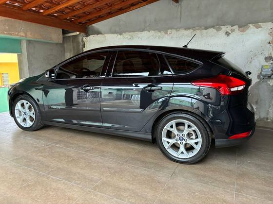 FORD FOCUS 1.6 SE PLUS 16V FLEX 4P MANUAL